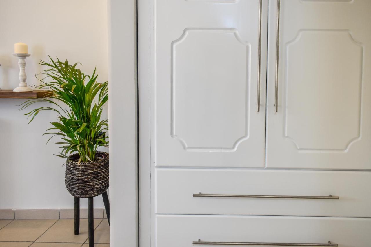 Orianna Suites Skiathos Экстерьер фото