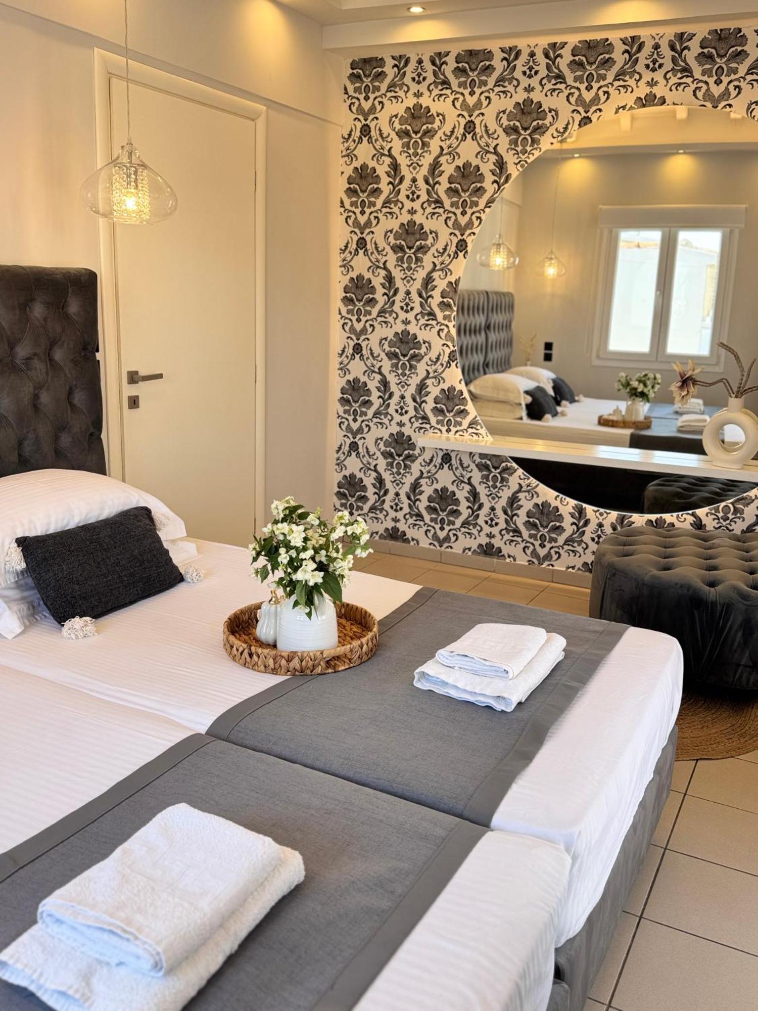 Orianna Suites Skiathos Экстерьер фото